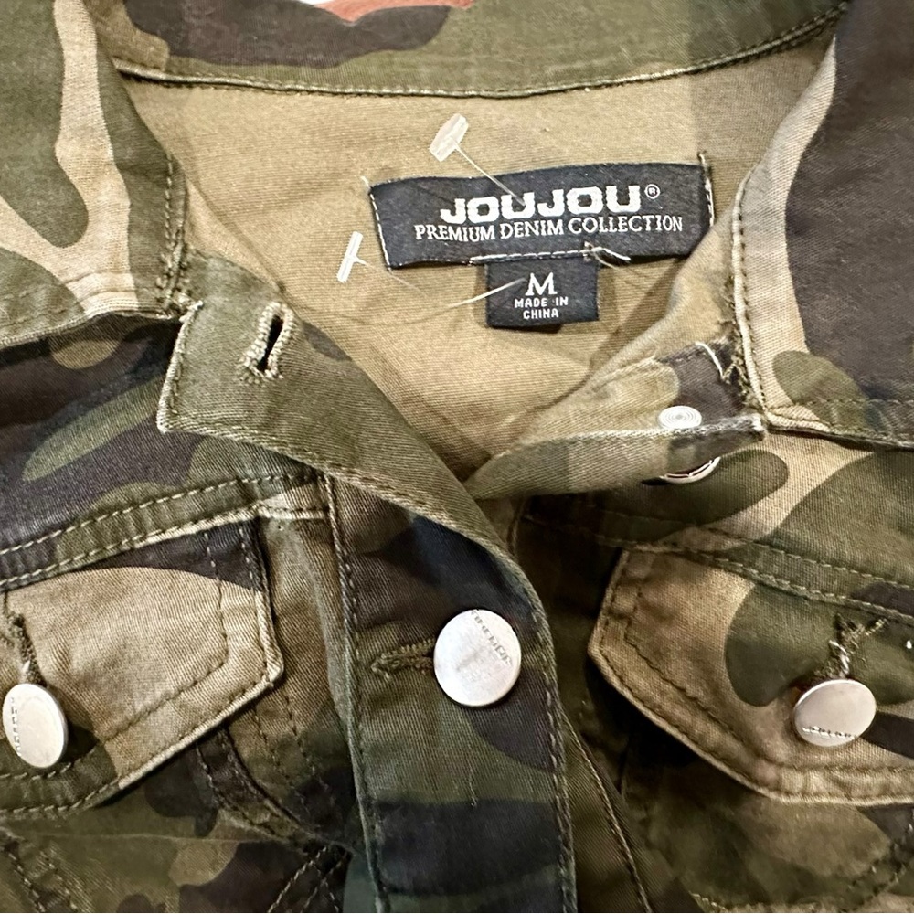JOU JOU Premium Denim Collection Camo Jacket, size M- NWOT - Picture 3 of 8